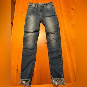 Excellent condition O’Neill skinny jeans, size 3 medium blue